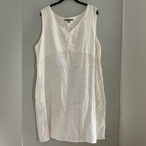 FLAX Dress Large. Pockets. Hits right above knee (I’m 5’8)